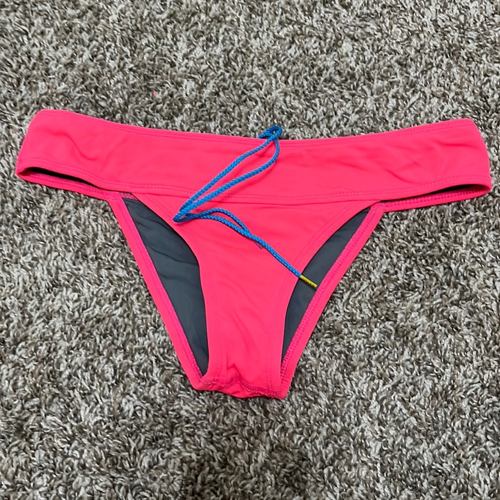 jolyn swimsuit bottoms!
